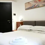 Principe Guesthouse Powered By Joyful Guesthouse